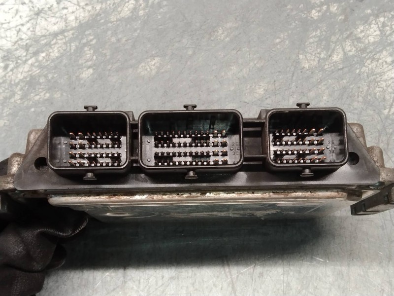 Recambio de centralita motor uce para citroen berlingo 1.6 hdi 75 collection familiar referencia OEM IAM 0281012620 9665594380 E