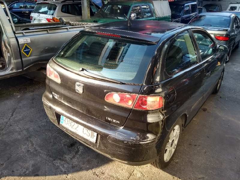 seat ibiza (6l1) del año 2004