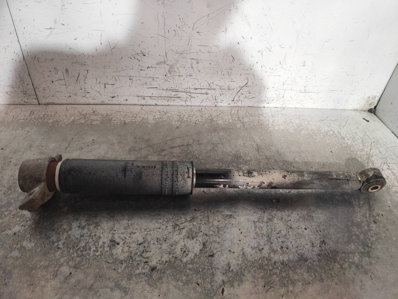 Recambio de amortiguador trasero izquierdo para opel astra j lim. cosmo referencia OEM IAM 13279263 422267257 