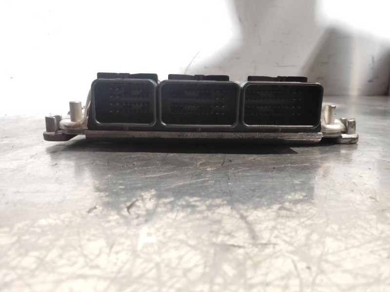 Recambio de centralita motor uce para mitsubishi space star (dg0) 1900 di-d comfort referencia OEM IAM 0281010438 HOM8200066001 