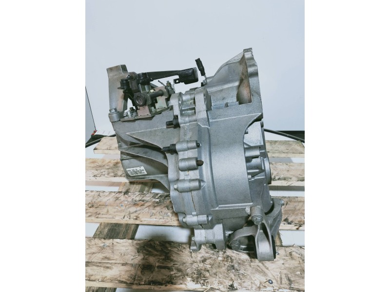 Recambio de caja cambios para ford focus berlina (cap) ambiente (d) referencia OEM IAM 6M5R7002YA T1GF2 240806 012639 5V