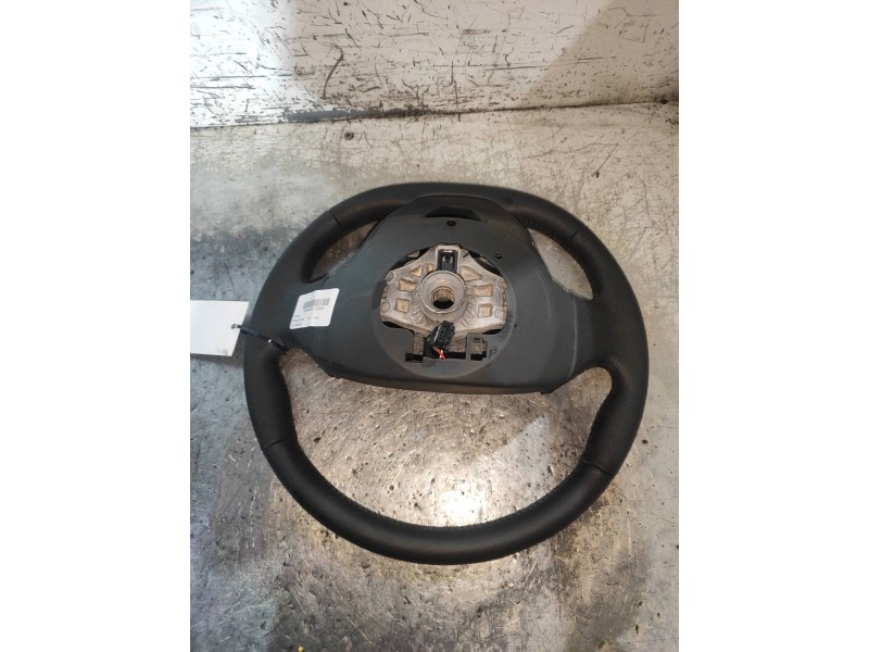Recambio de volante para renault zoe bose referencia OEM IAM 484005406R  