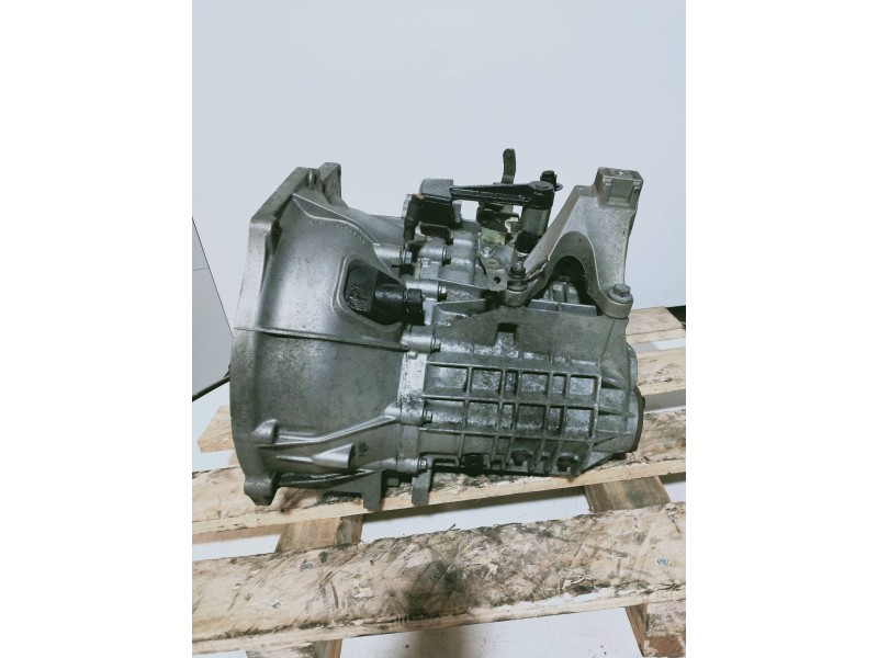Recambio de caja cambios para ford focus berlina (cap) ambiente (d) referencia OEM IAM 6M5R7002YA T1GF2 240806 012639 5V