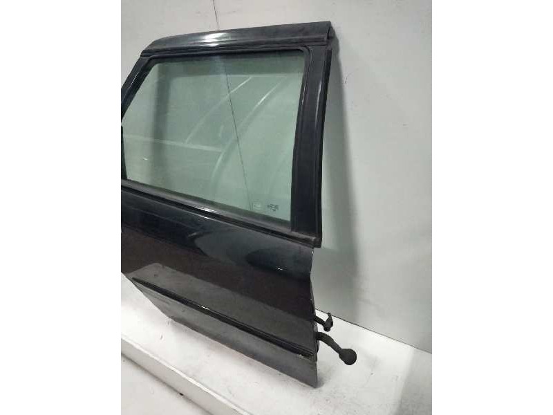 Recambio de puerta trasera derecha para ford scorpio berl./turnier 2.5 turbodiesel referencia OEM IAM   
