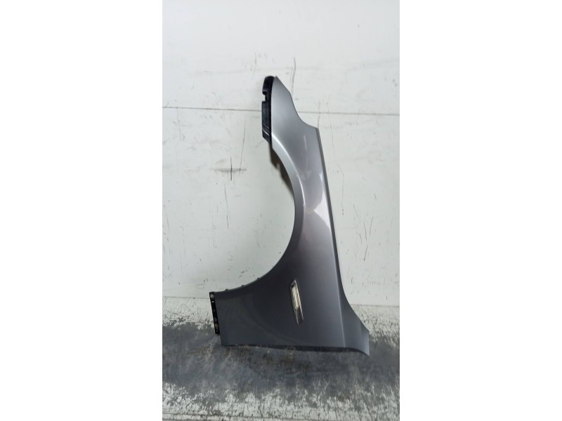 Recambio de aleta delantera izquierda para bmw serie 5 berlina (e60) 520d referencia OEM IAM   
