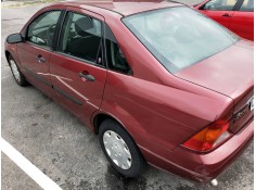 ford focus berlina (cak) del año 2000 2