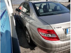 mercedes clase c (w204) berlina del año 2009 2