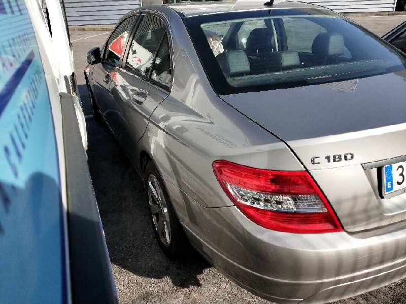 mercedes clase c (w204) berlina del año 2009