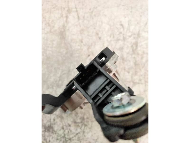 Recambio de motor limpia trasero para kia carens ( ) concept referencia OEM IAM 98700A4000  