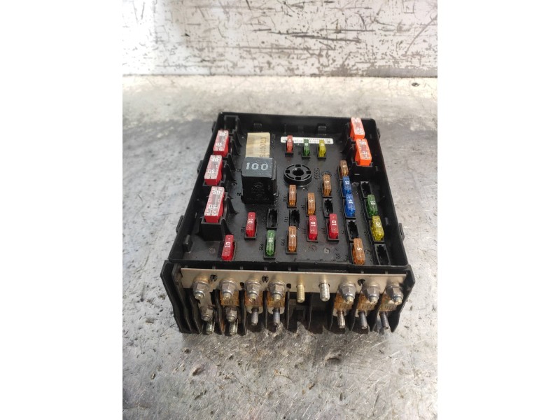 Recambio de caja reles / fusibles para volkswagen passat berlina (3c2) highline referencia OEM IAM 3C0937125  