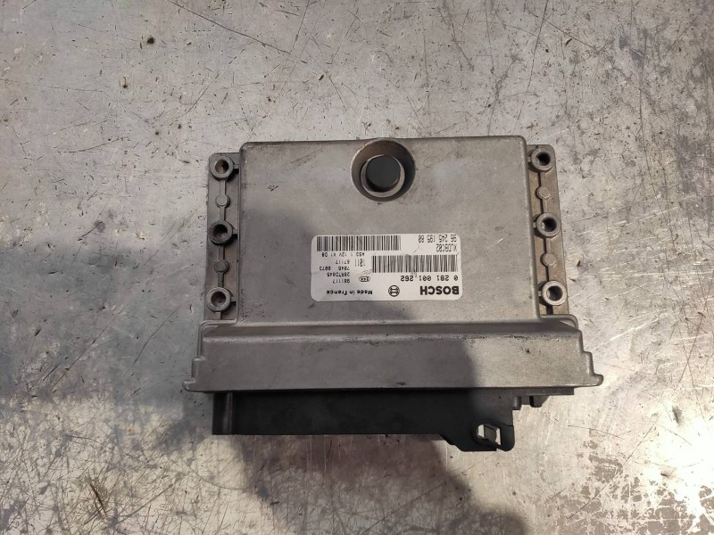 Recambio de centralita motor uce para citroen xantia berlina 1.9 td seduction referencia OEM IAM 0281001262 9624519580 BOSCH