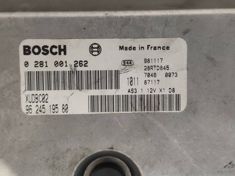Recambio de centralita motor uce para citroen xantia berlina 1.9 td seduction referencia OEM IAM 0281001262 9624519580 BOSCH