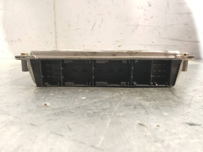 Recambio de centralita motor uce para bmw serie 3 berlina (e46) 320d referencia OEM IAM 0281001445 7785098 BOSCH