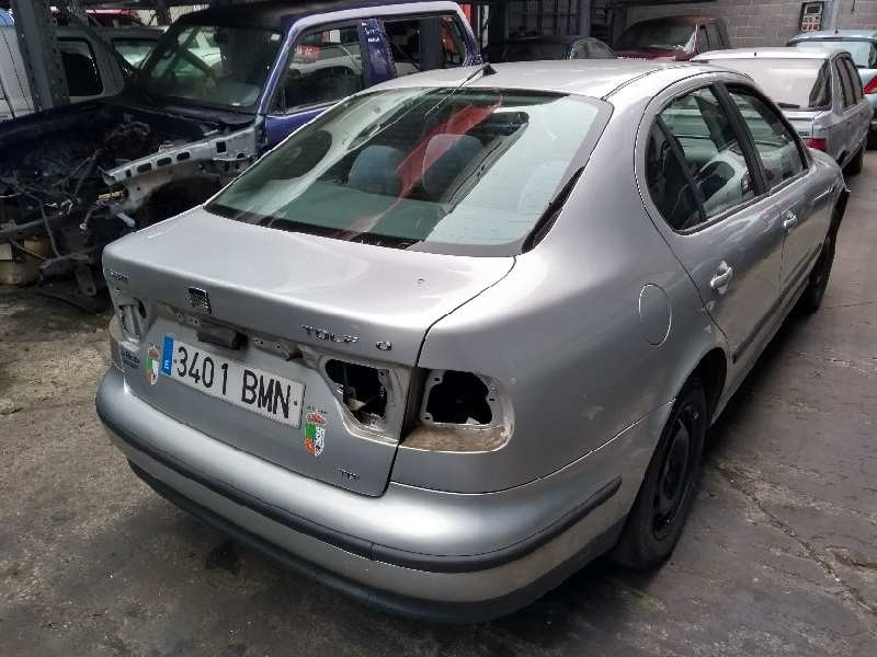 seat toledo (1m2) del año 2001