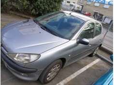 peugeot 206 berlina del año 2001