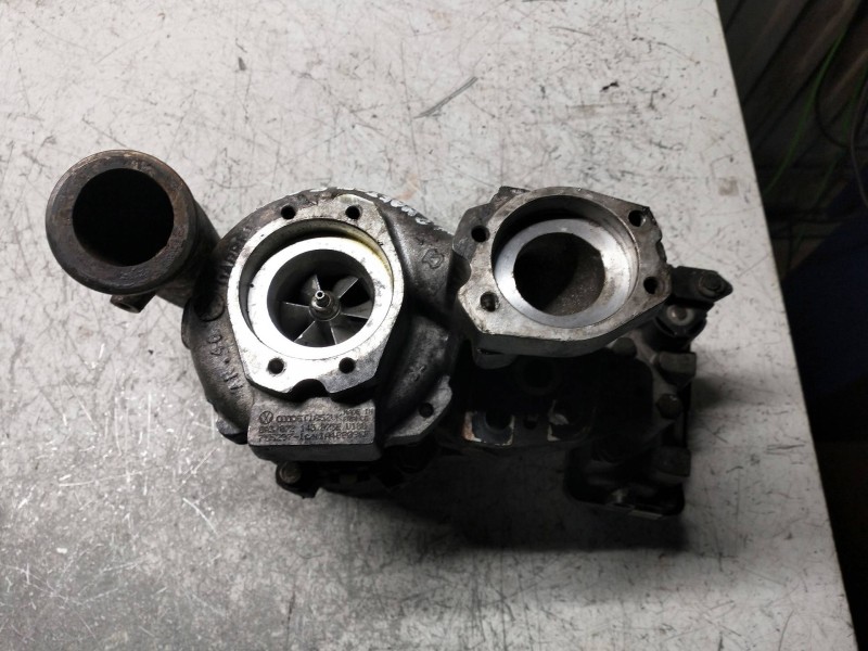 Recambio de turbocompresor para volkswagen phaeton (3d2/3d8) tdi v10 (4 asientos) referencia OEM IAM 7552971 8A3072145875E 