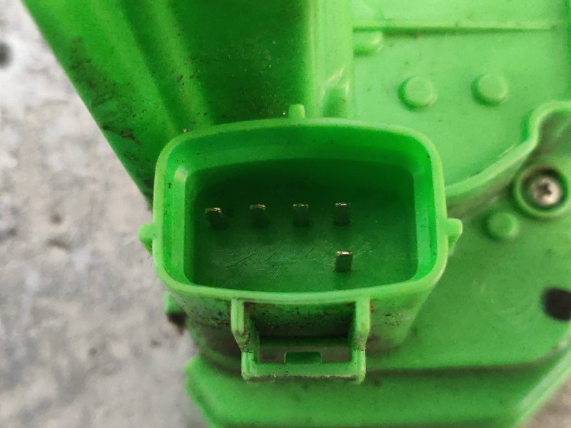 Recambio de motor cierre centralizado delantero derecho para alfa romeo mito (145) basis (2016) referencia OEM IAM 50522847  