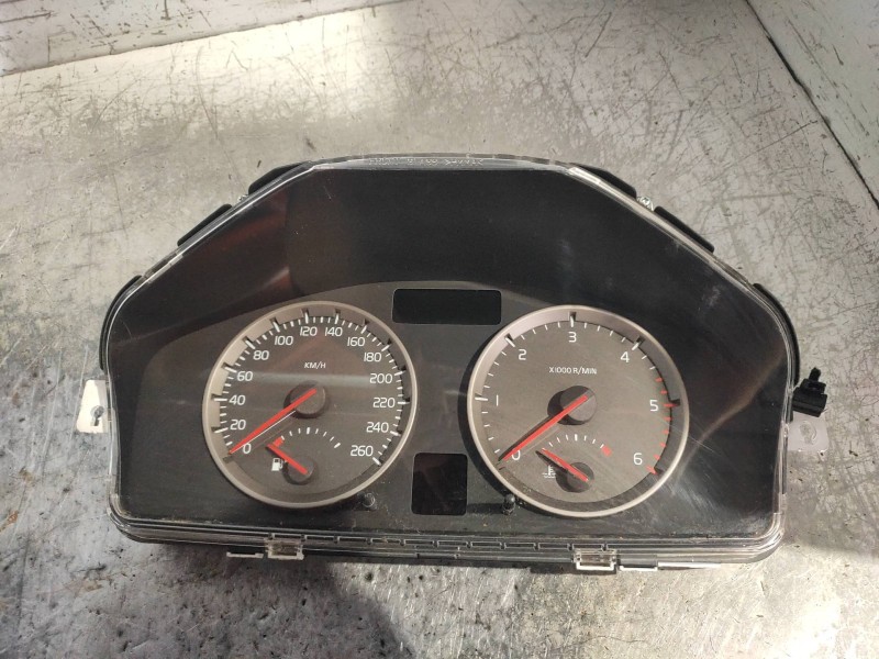 Recambio de cuadro instrumentos para volvo v50 familiar 1.6 d kinetic referencia OEM IAM 30728645 69594880T 30710071
