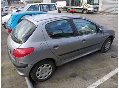 peugeot 206 berlina del año 2001 2