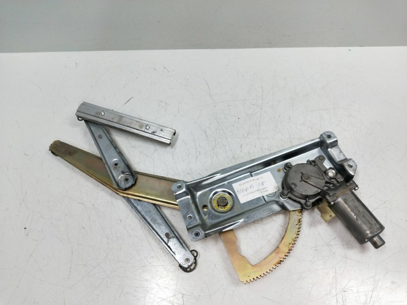 Recambio de elevalunas delantero izquierdo para saab 900 berlina 2.0 cat referencia OEM IAM 193037XXX  5P