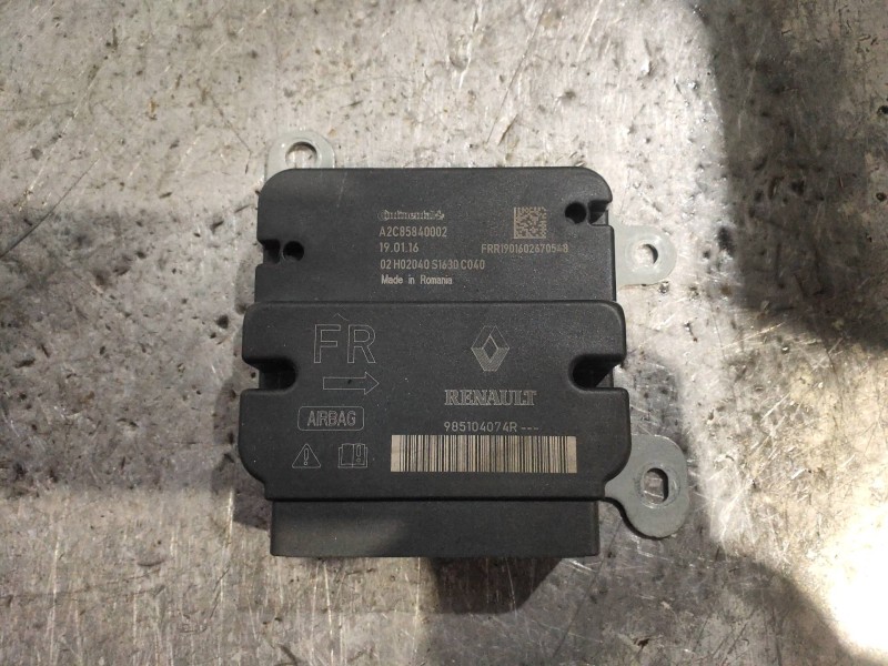 Recambio de modulo electronico para renault zoe bose referencia OEM IAM 985104074R A2C85840002 