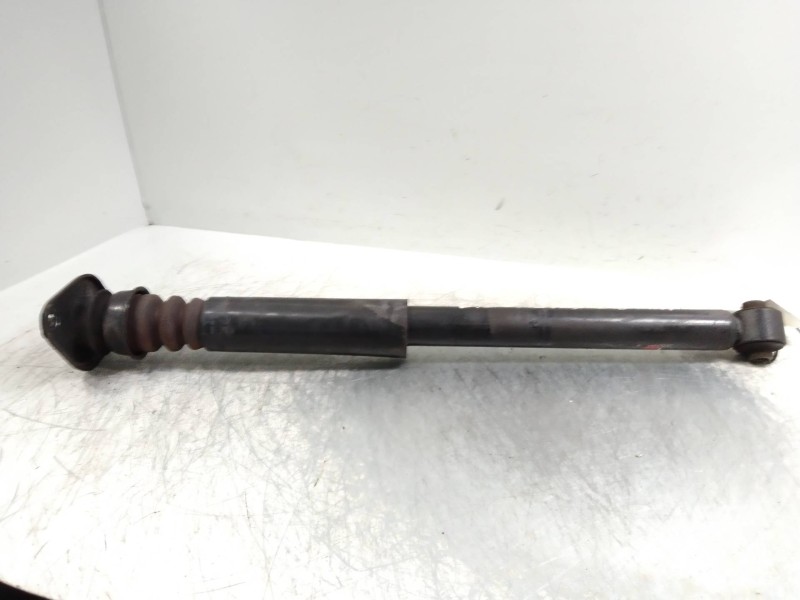 Recambio de amortiguador trasero para kia rio 1.5 crdi referencia OEM IAM   