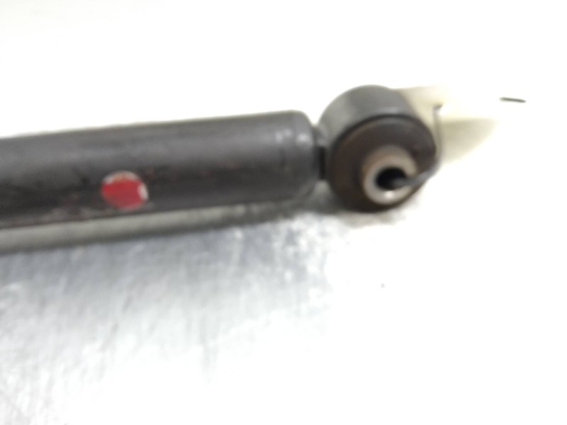 Recambio de amortiguador trasero para kia rio 1.5 crdi referencia OEM IAM   