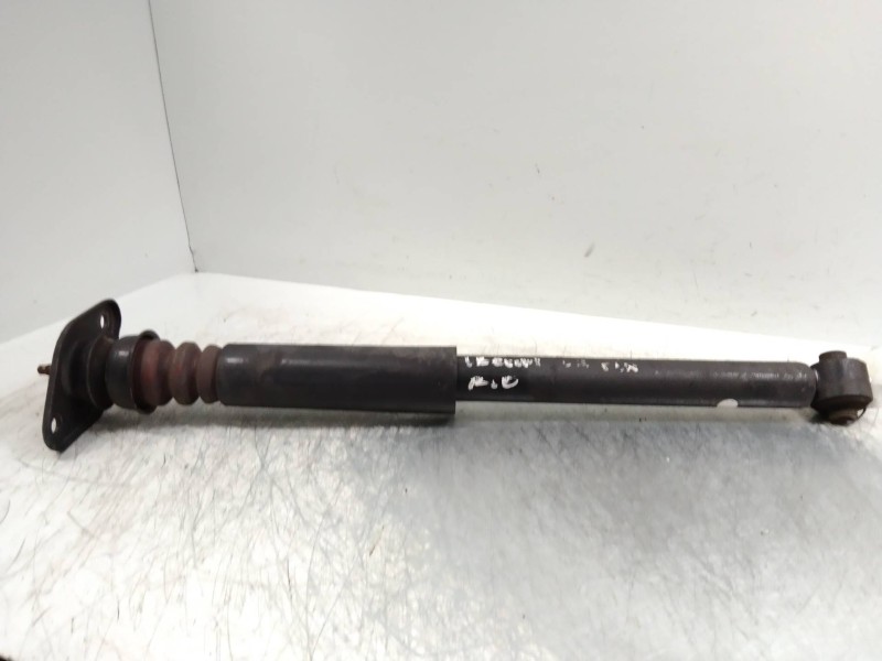 Recambio de amortiguador trasero para kia rio 1.5 crdi referencia OEM IAM   