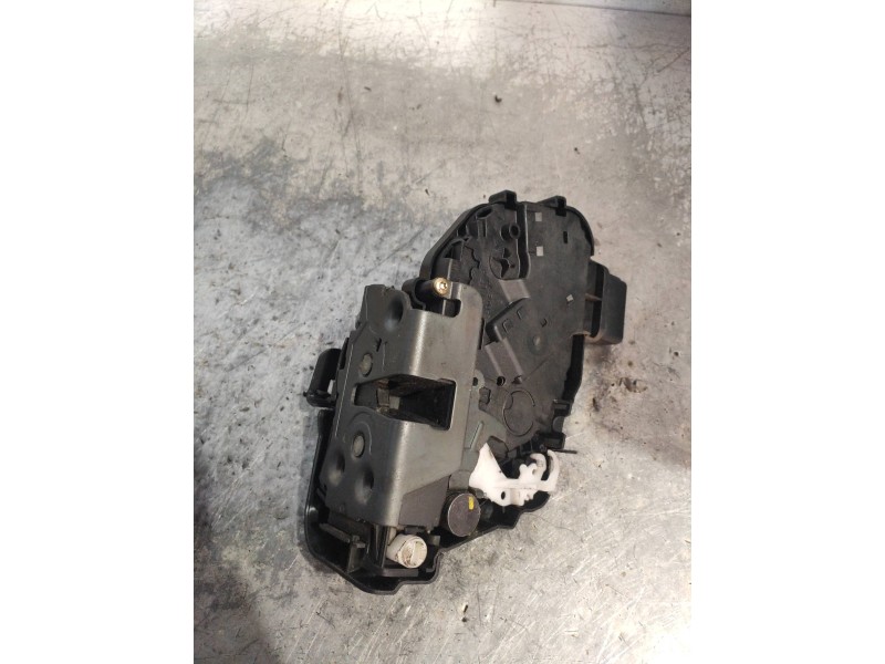 Recambio de motor cierre centralizado trasero derecho para volvo v50 familiar 1.6 d kinetic referencia OEM IAM 30753674  