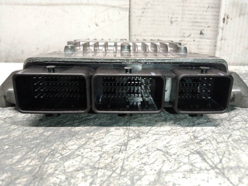 Recambio de centralita motor uce para peugeot 407 sw st confort referencia OEM IAM 5WS40167GT SW9656171180 HW9655041480 SID803