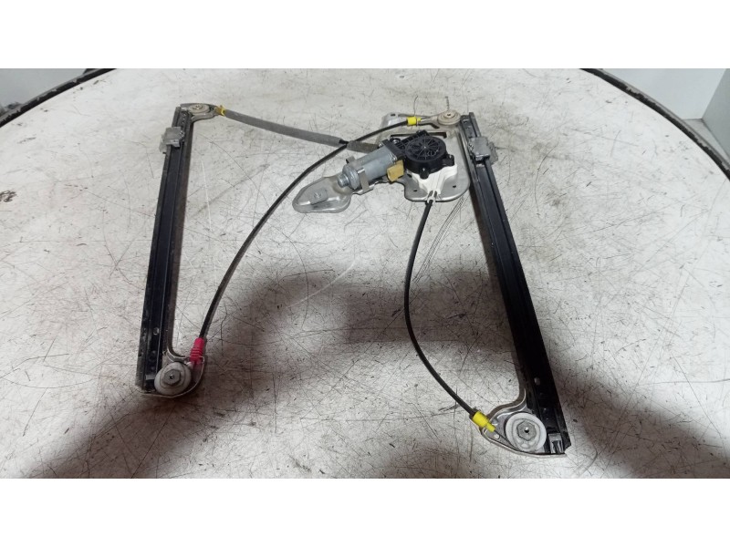 Recambio de elevalunas delantero derecho para land rover range rover (lm) td6 se referencia OEM IAM 83810209 992694100 