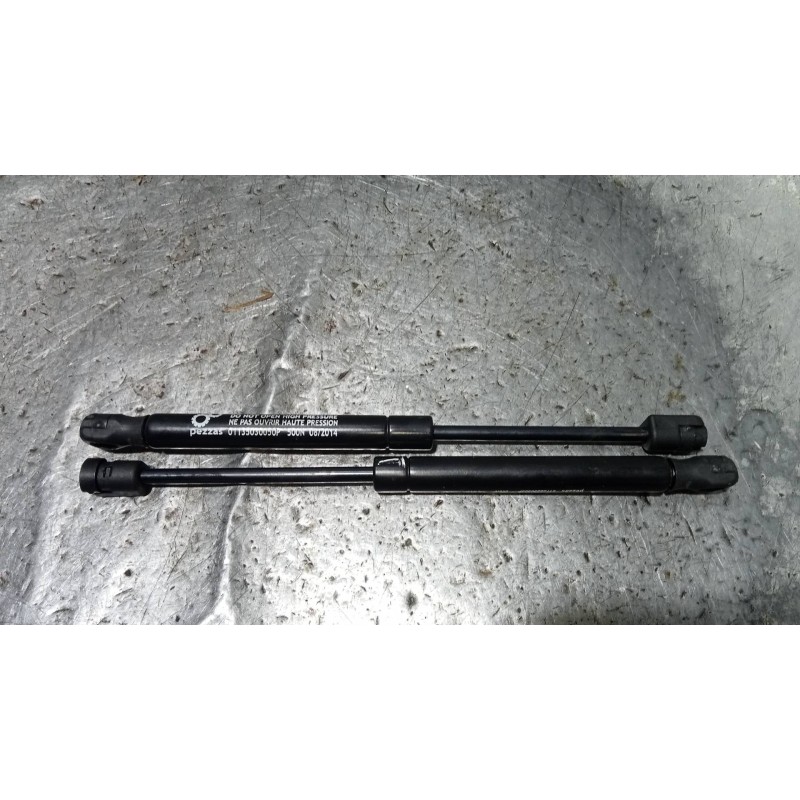 Recambio de amortiguadores maletero / porton para land rover range rover (lm) td6 se referencia OEM IAM   