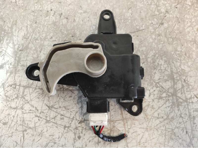 Recambio de motor apertura trampillas climatizador para kia carens ( ) concept referencia OEM IAM D267UABAA02  
