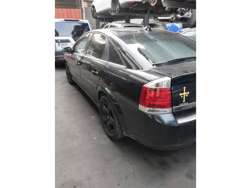 opel vectra c berlina del año 2007