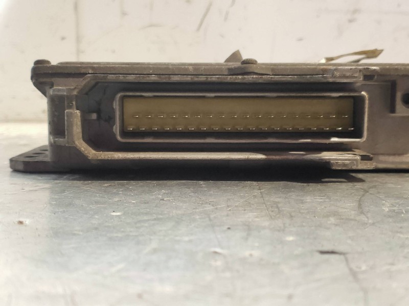 Recambio de centralita motor uce para peugeot 106 (s2) kid referencia OEM IAM 0261204788 9631528780 58 BOSCH