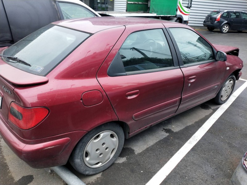 citroen xsara berlina del año 1999
