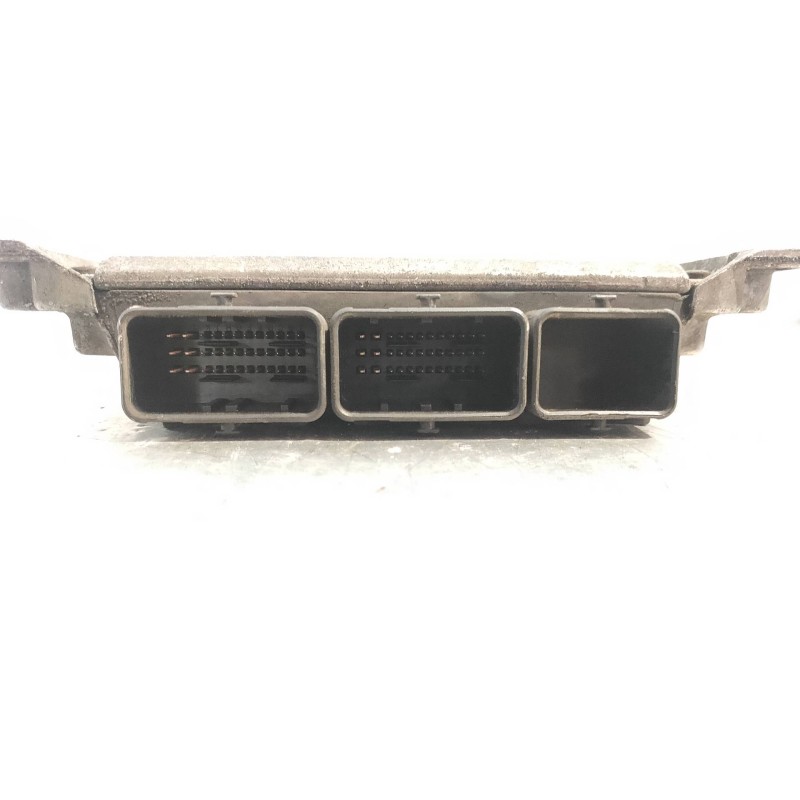 Recambio de centralita motor uce para citroen saxo 1.5 d sx referencia OEM IAM 0281001839 9630059880 01 BOSCH