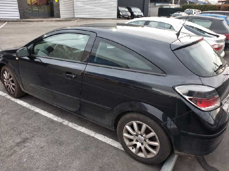 opel astra gtc del año 2005