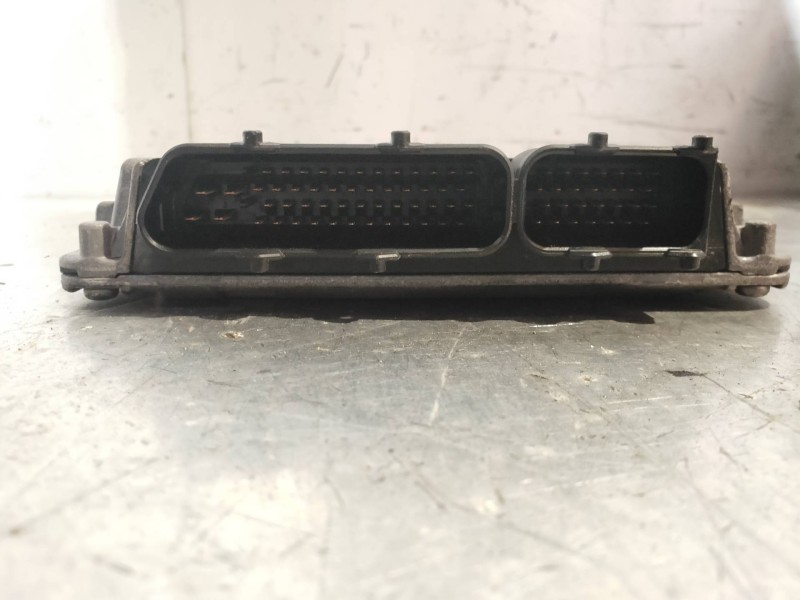 Recambio de centralita motor uce para seat ibiza (6l1) 1.2 12v referencia OEM IAM 5WP4046004 03E906023D SIEMENS