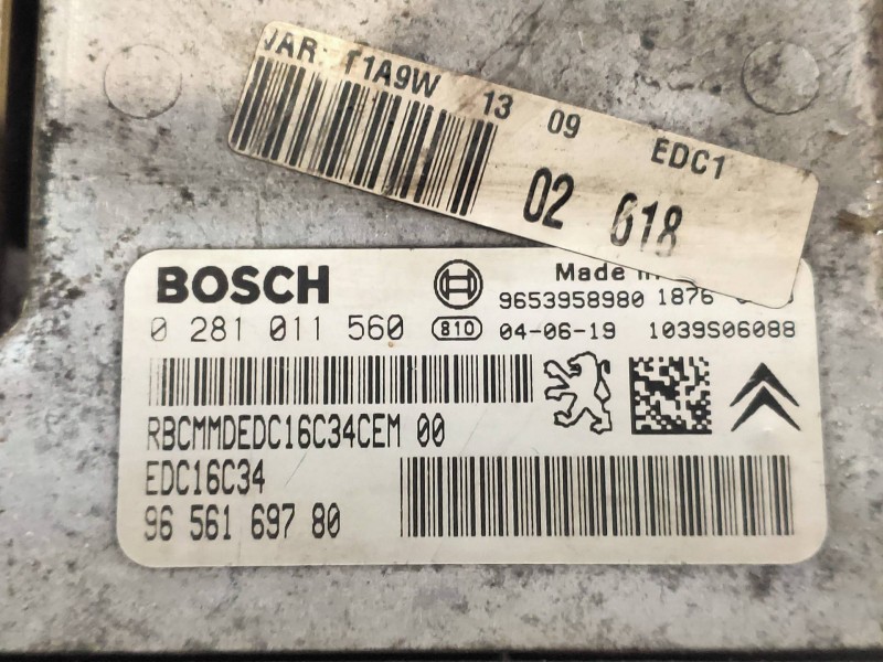 Recambio de centralita motor uce para peugeot 206 berlina xt referencia OEM IAM 0281011560 9656169780 965395898 BOSCH