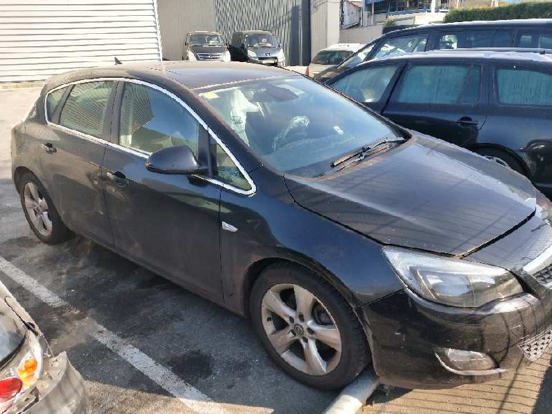 opel astra j lim. del año 2010