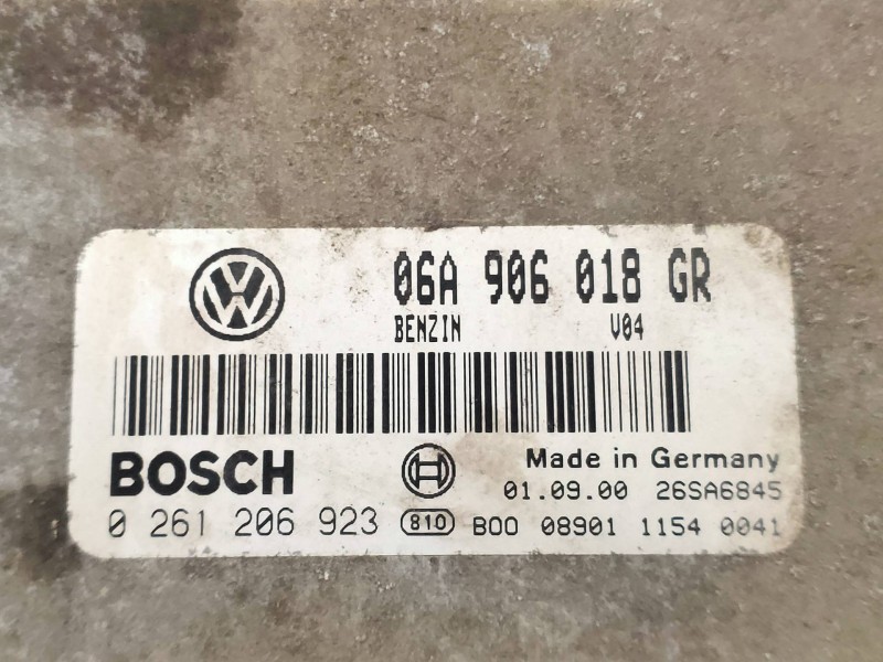 Recambio de centralita motor uce para skoda octavia berlina (1u2) ambiente referencia OEM IAM 0261206923 06A906018GR BOSCH