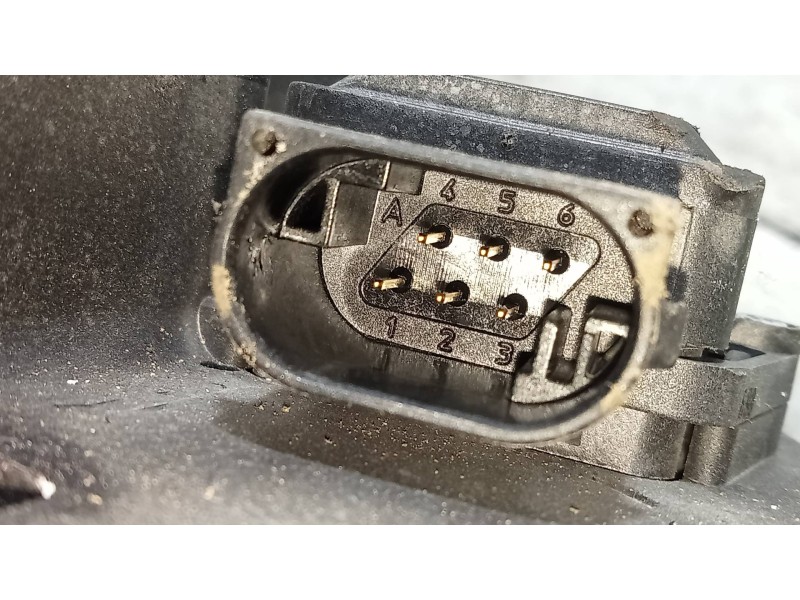 Recambio de potenciometro pedal para land rover range rover (lm) td6 se referencia OEM IAM 676693001  