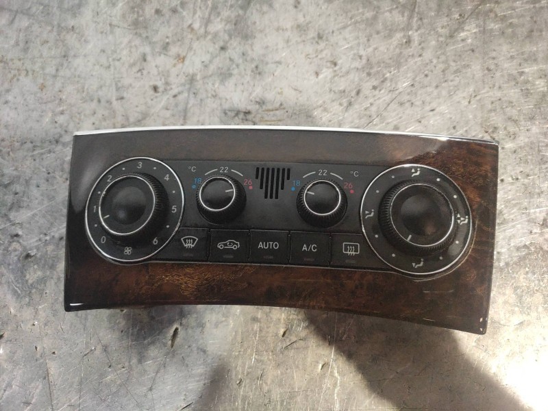 Recambio de mando calefaccion / aire acondicionado para mercedes clase clk (w209) coupe 320 cdi (209.320) referencia OEM IAM A20