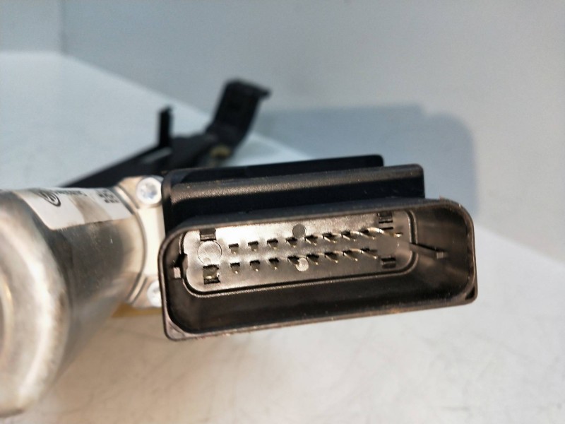 Recambio de elevalunas trasero derecho para seat leon (1p1) 1.9 tdi referencia OEM IAM 1K0959704G S2420SE350 5P Recambio de elevalunas trasero derecho para seat leon (1p1) 1.9 tdi referencia OEM IAM 1K0959704G S2420SE350 5P