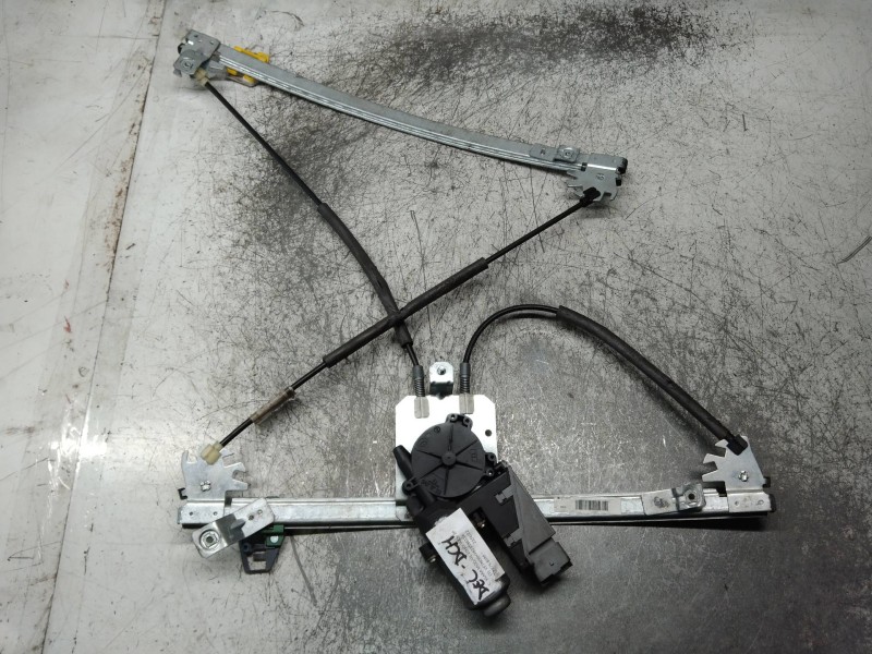 Recambio de elevalunas delantero derecho para citroen xsara coupe 2.0 hdi vts (66kw) referencia OEM IAM 400595T 01 3P SECUENC