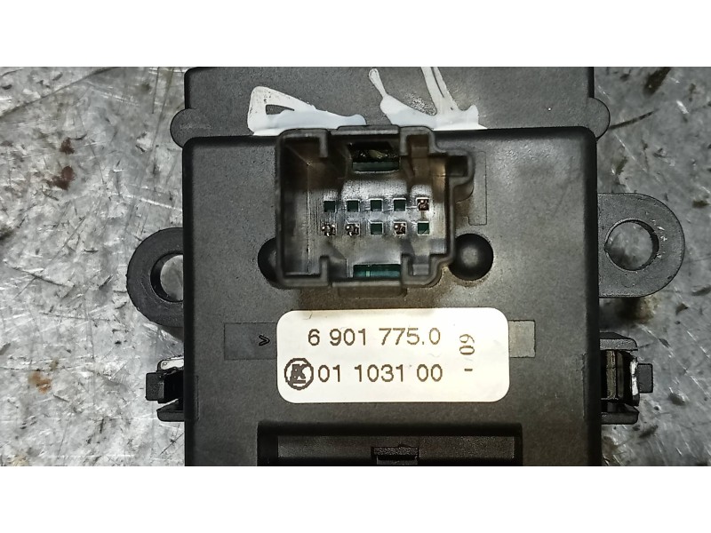 Recambio de mando luces para land rover range rover (lm) td6 se referencia OEM IAM 69017750  