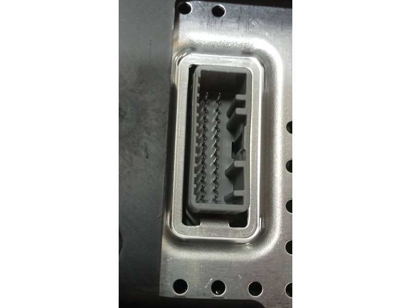 Recambio de pantalla multifuncion para renault megane iv berlina 5p limited + referencia OEM IAM 681833236R  