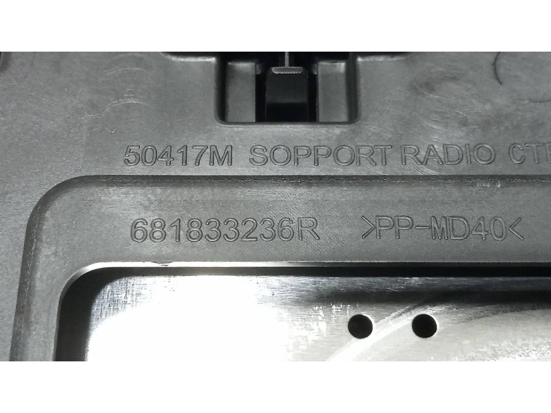 Recambio de pantalla multifuncion para renault megane iv berlina 5p limited + referencia OEM IAM 681833236R  