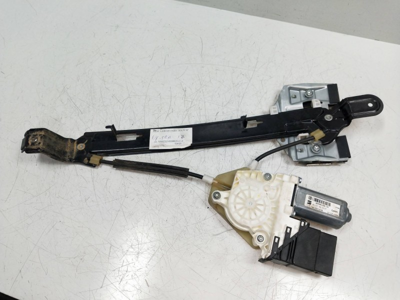 Recambio de elevalunas trasero izquierdo para seat leon (1p1) 1.9 tdi referencia OEM IAM 1K0959703N S1105H006 5P Recambio de elevalunas trasero izquierdo para seat leon (1p1) 1.9 tdi referencia OEM IAM 1K0959703N S1105H006 5P